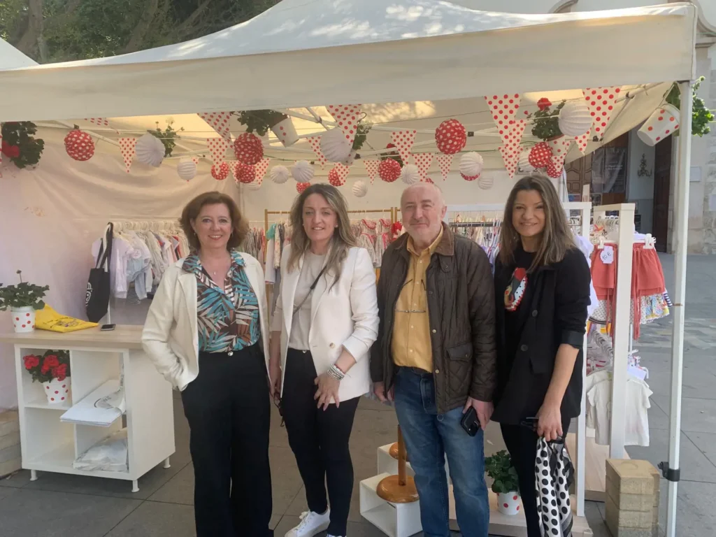 ARRANCA LA FERIA DEL COMERCIO DE ALMORADÍ MÁS SEVILLANA