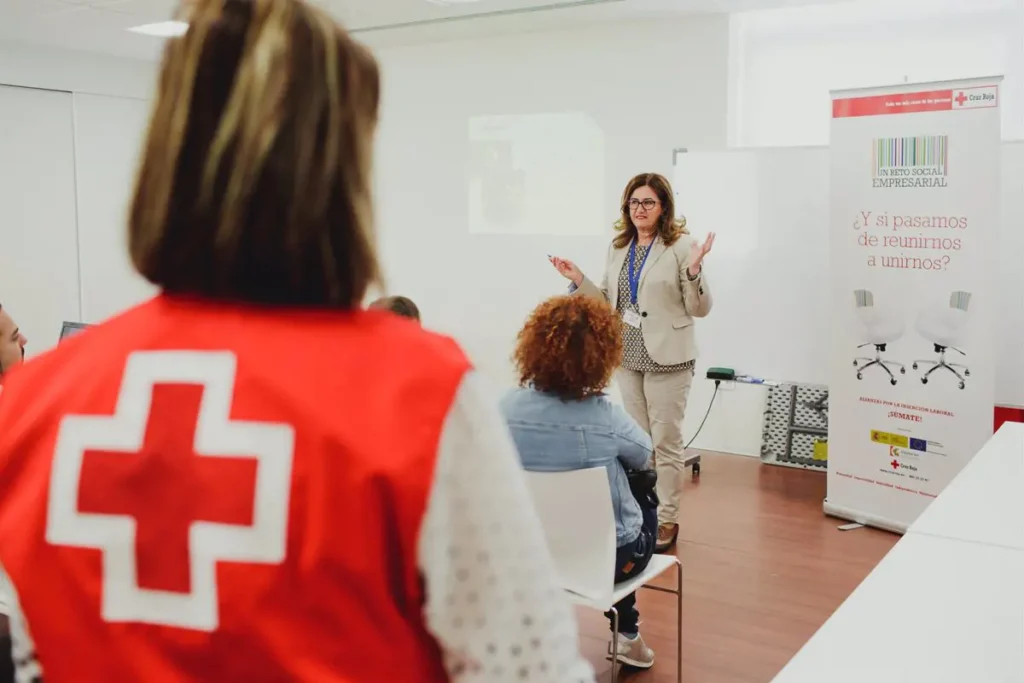 ALMORADÍ ACOGE EL IV FORO DE EMPRESAS DE CRUZ ROJA
