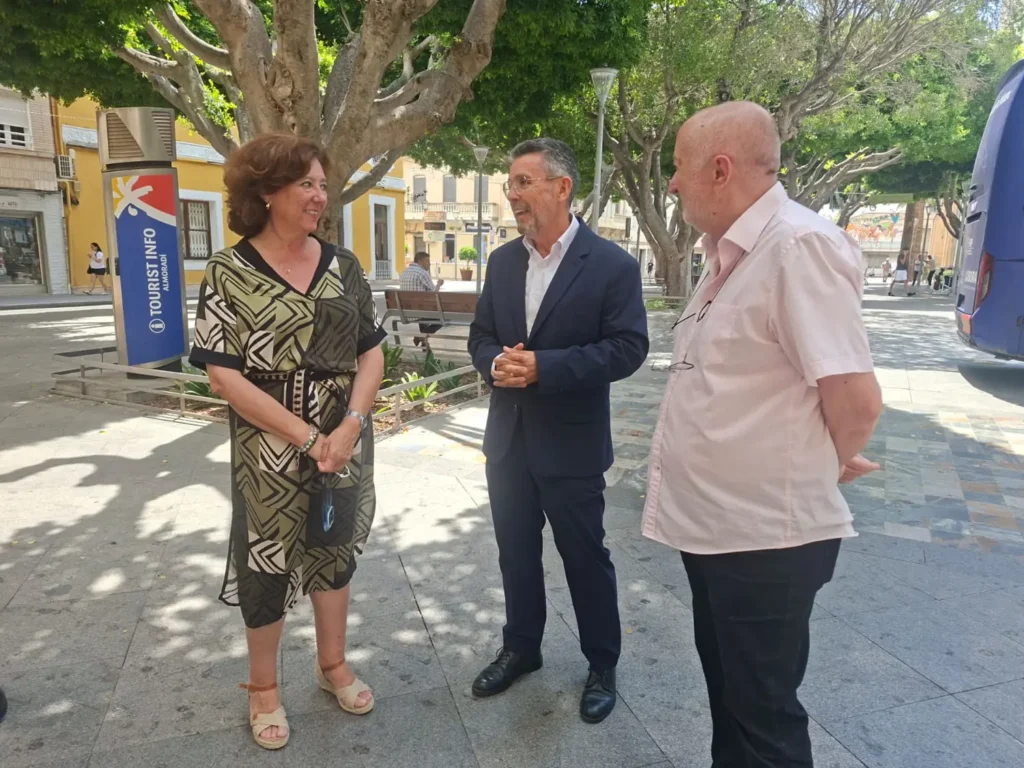 LA JUNTA LOCAL DE SEGURIDAD DESTACA LA COORDINACIÓN ENTRE CUERPOS POLICIALES Y REFUERZA LOS DISPOSITIVOS DE VIGILANCIA EN ALMORADÍ