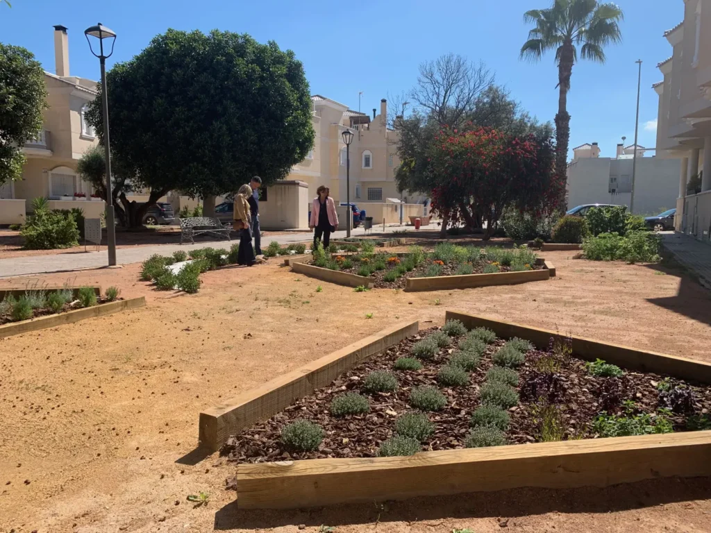 NUEVAS INVERSIONES EN PEDANÍAS MEJORAN EL ACCESO A HEREDADES Y ZONAS AJARDINADAS