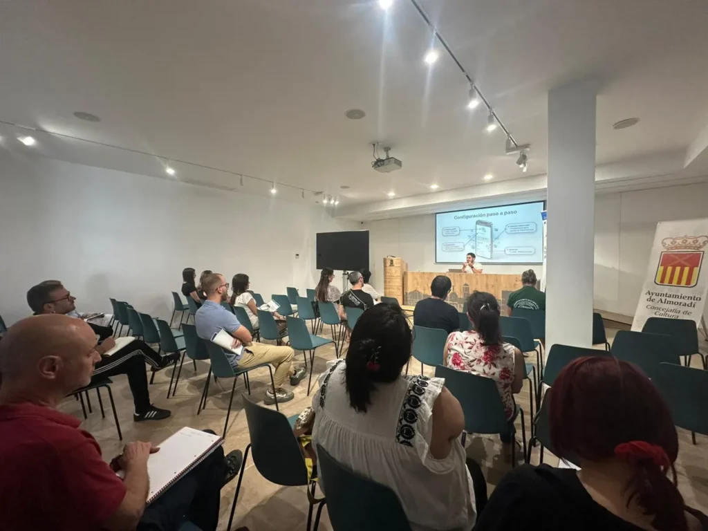 ALMORADÍ CULMINA CON ÉXITO EL CICLO DE JORNADAS SOBRE DIGITALIZACIÓN EMPRESARIAL IMPULSADO JUNTO A FEMPA