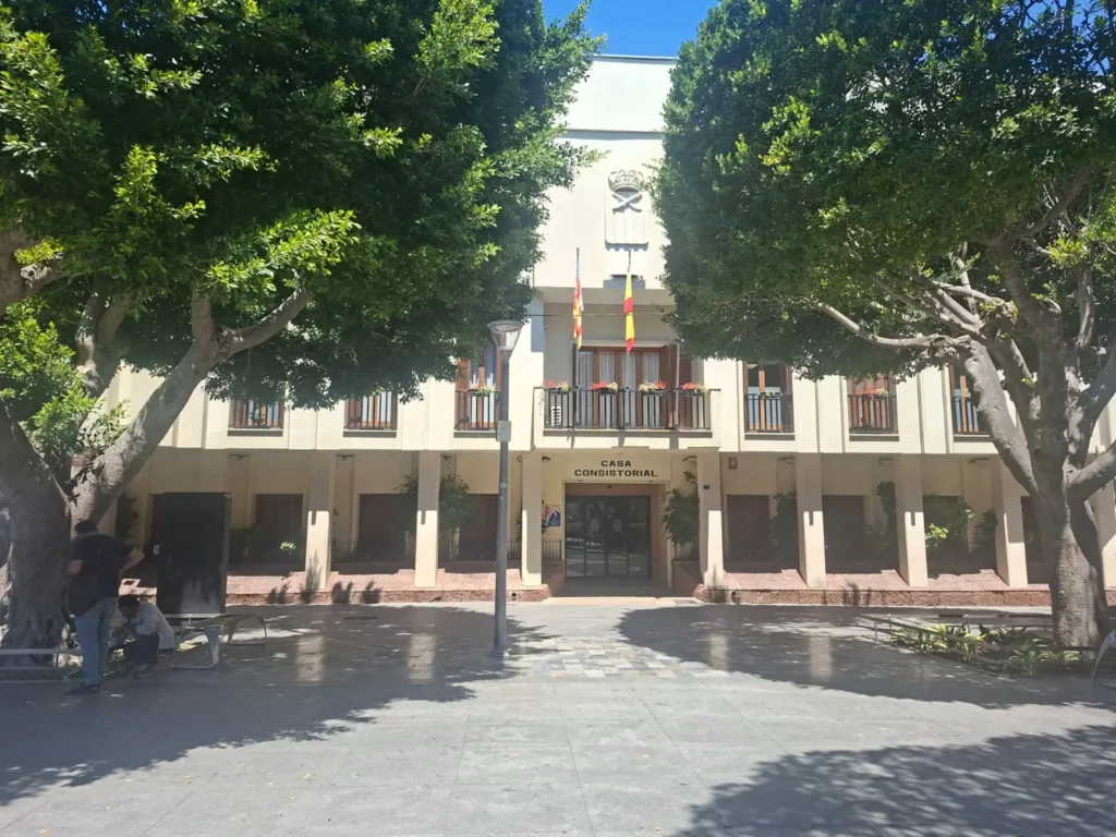 EL AYUNTAMIENTO DE ALMORADÍ AVANZA EN EL PROCESO DE ADJUDICACIÓN DEL NUEVO CONTRATO DE LIMPIEZA VIARIA Y RECOGIDA DE RESIDUOS URBANOS